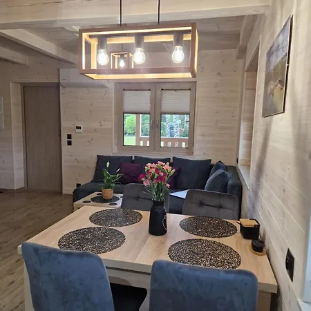 בית נופש Zurawi *